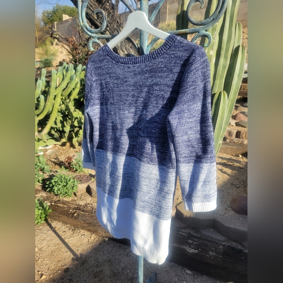 Tommy Ambre Blue & White Sweater - Picture 4 of 6